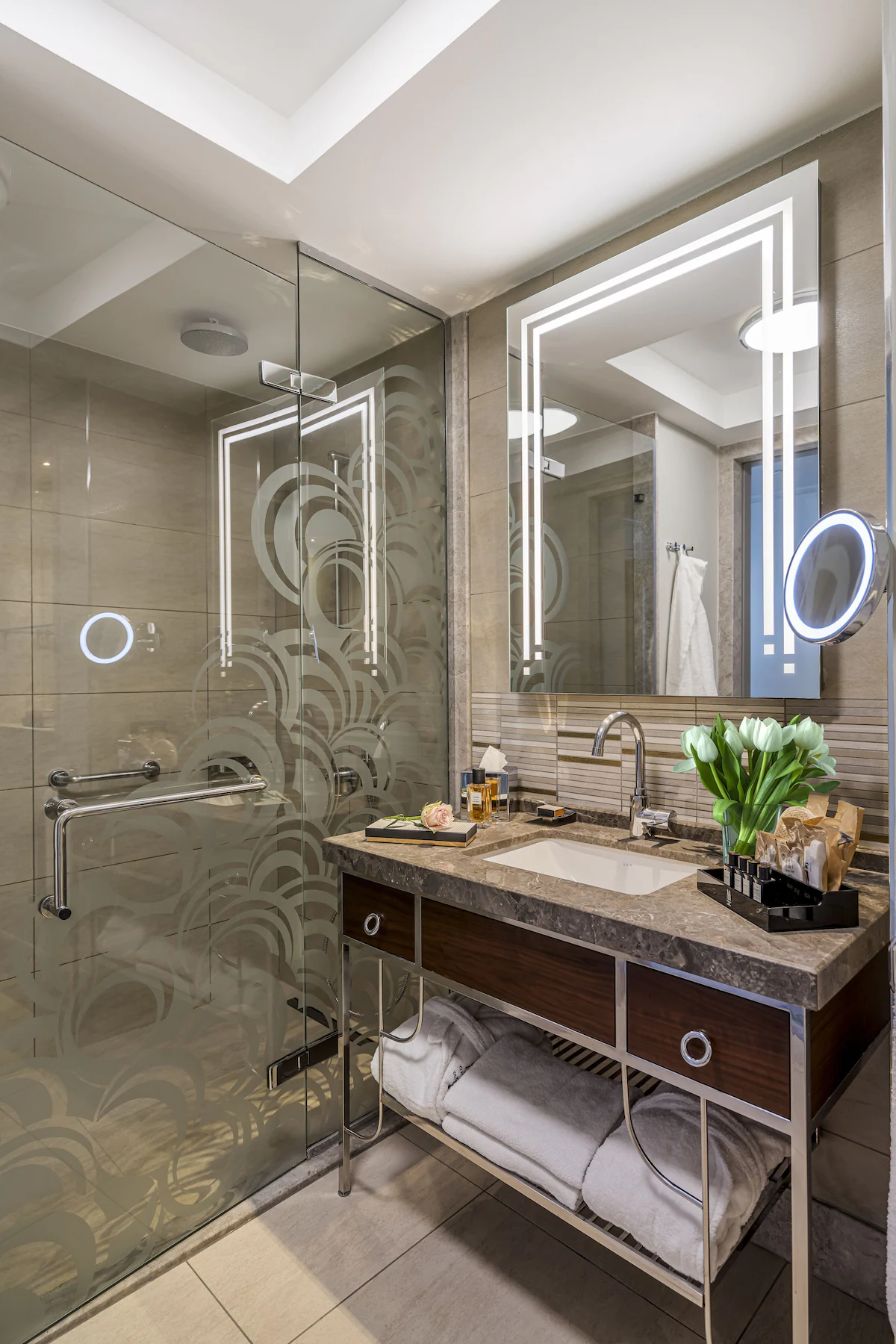 سرویس بهداشتی و حمام هتل آرتیسان استانبول ام گالری